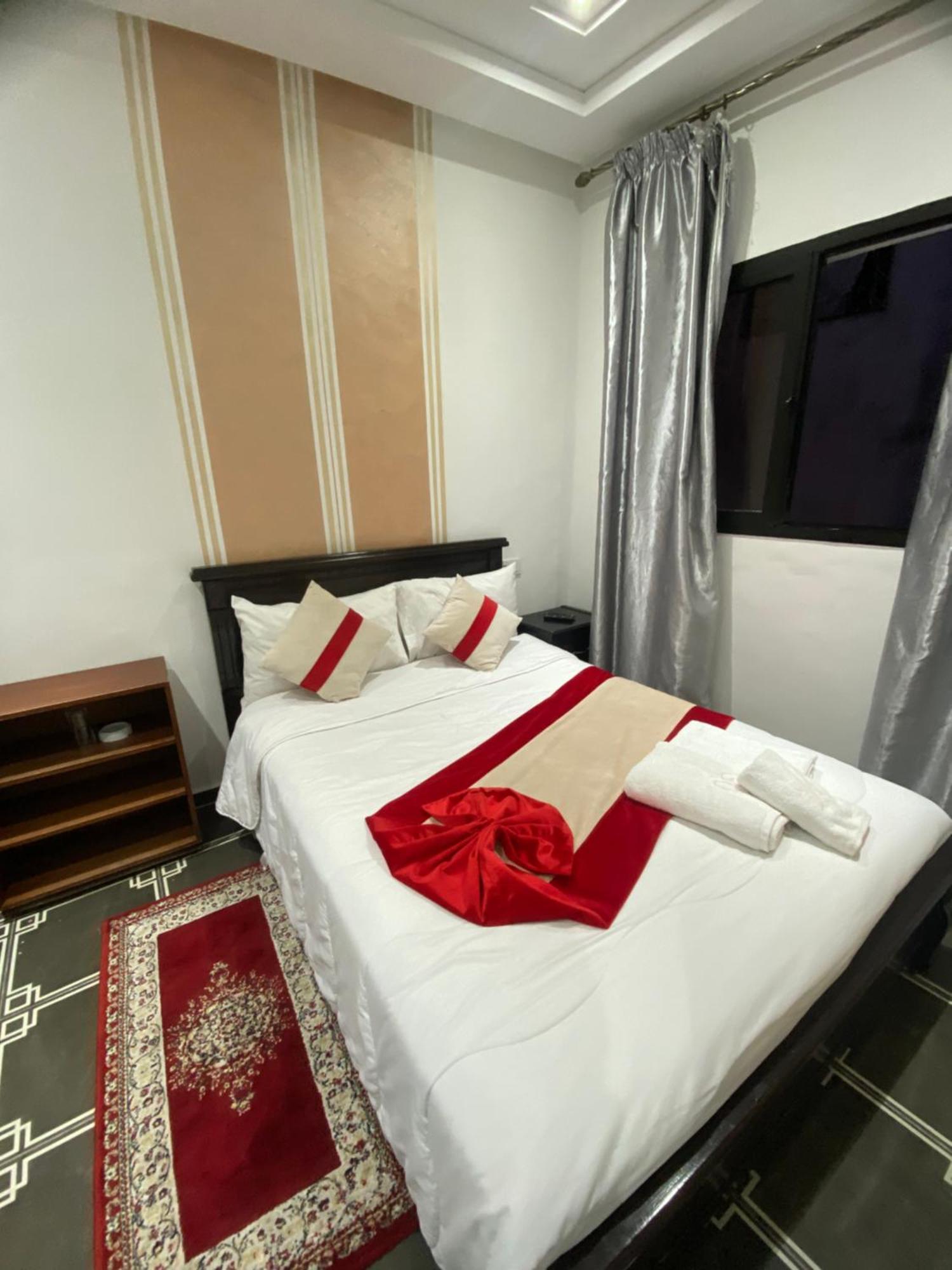 Hotel Biarritz Танжер Екстериор снимка