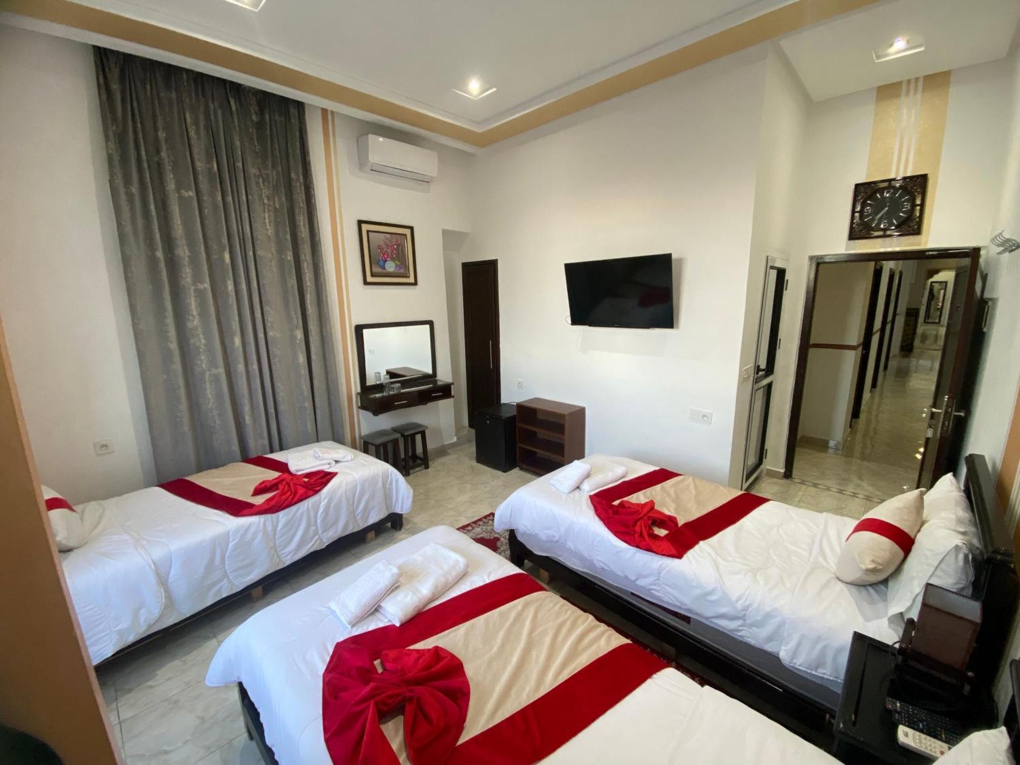 Hotel Biarritz Танжер Екстериор снимка